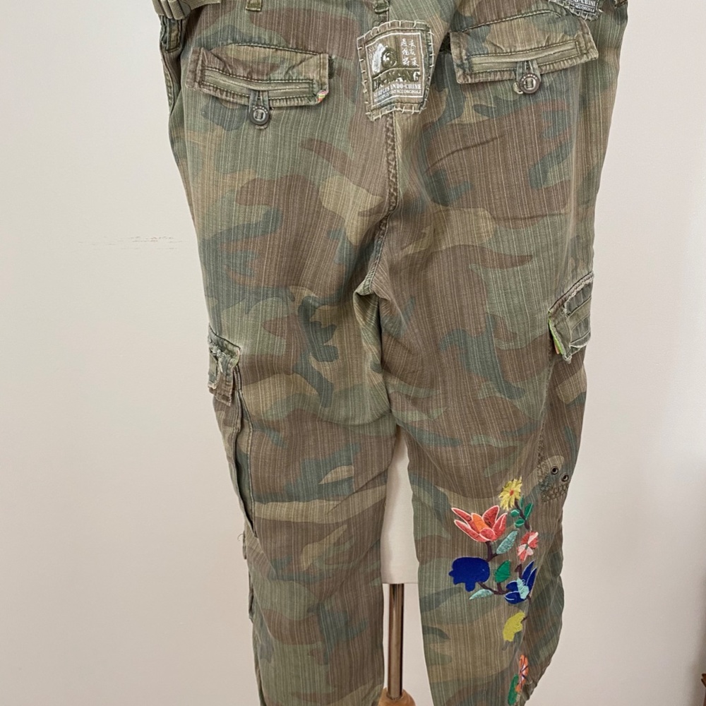 Da-Nang Embroidered Silk Pants